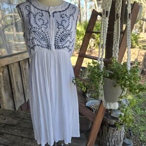 Signature JMB White Royal Blue Embroidered Summer Dress Size Large